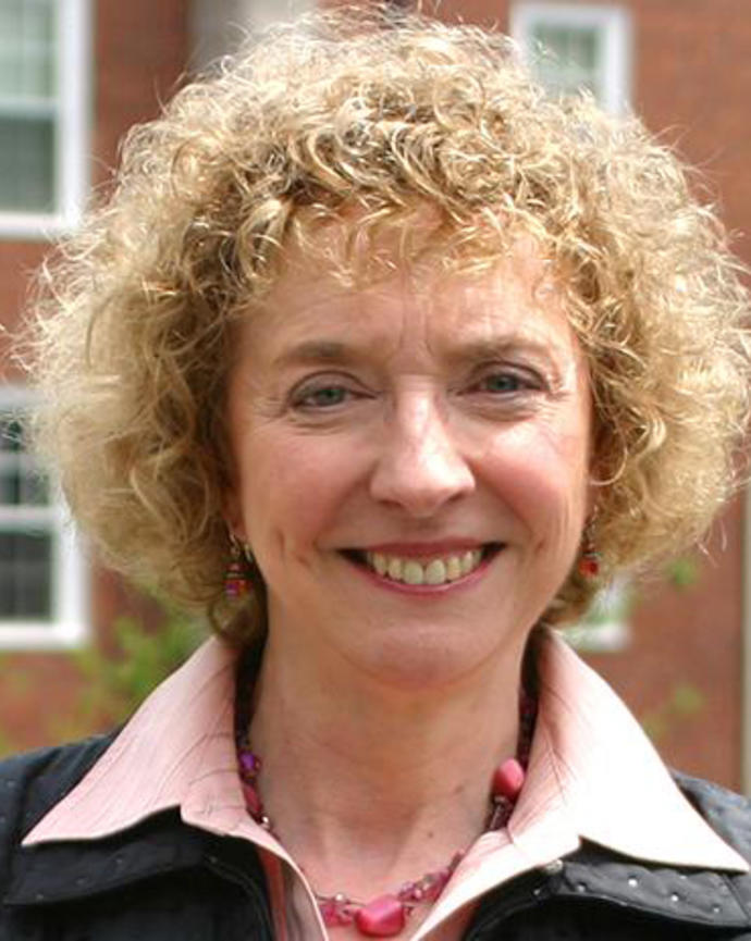 Lynda Applegate
